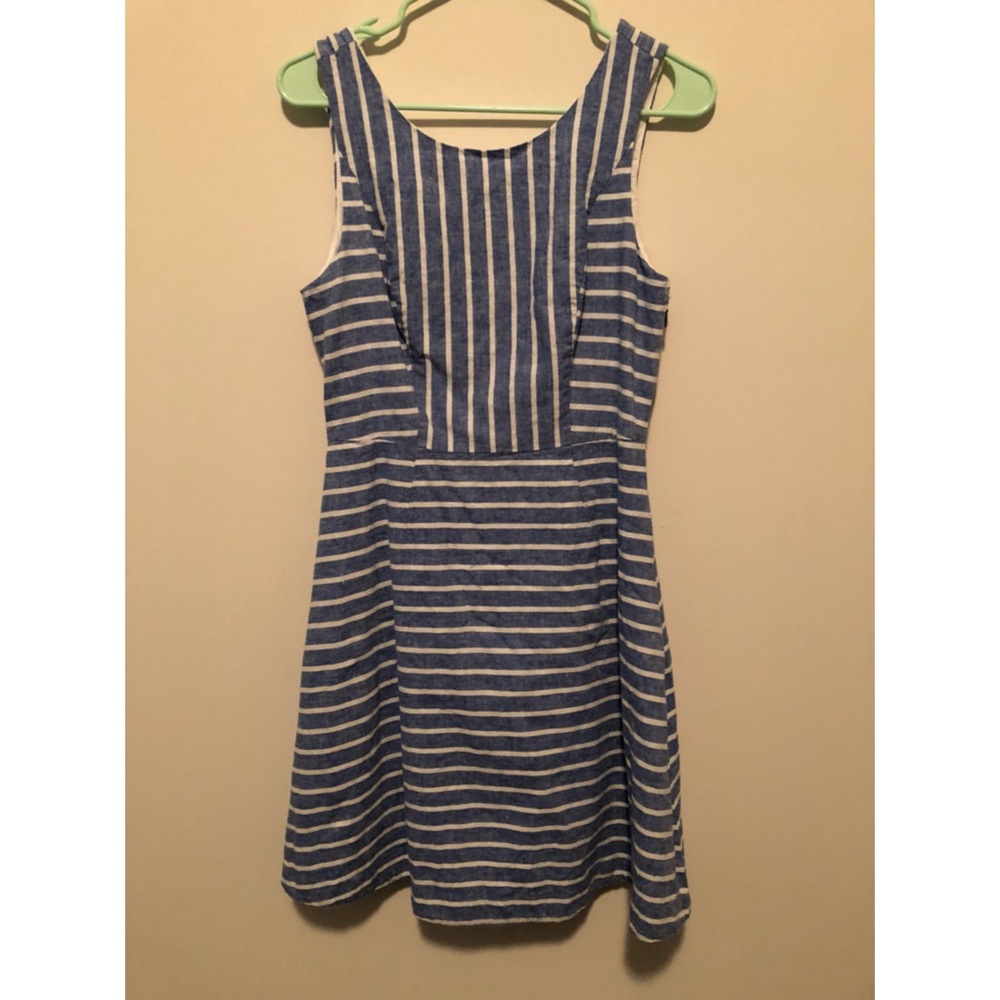 Vineyard Vines Strapless Dress